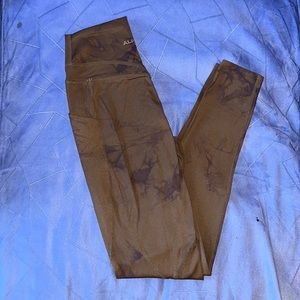 Alphalete Surface Leggings